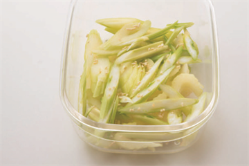 サーモンのセロリマヨ